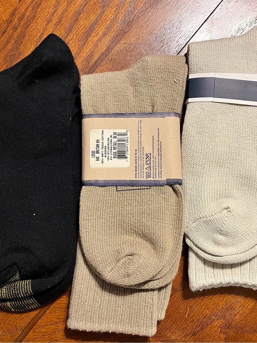3 Pair Men’s Socks Black Gold Toe, Brown Dockers, tan Saddlebred. New With Tags - Picture 2 of 3